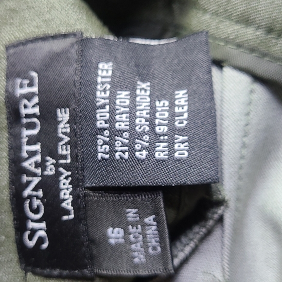 Ladies Pants Suit - Picture 5 of 10